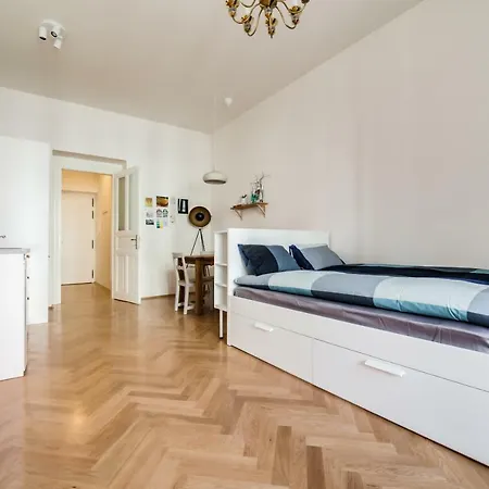 Trendy Local Apartment Prague