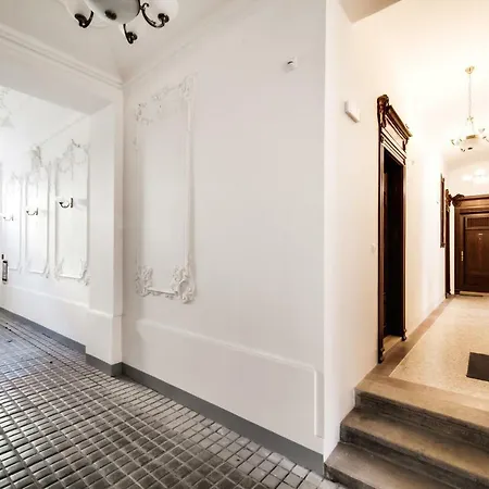 Trendy Local Apartment Prague